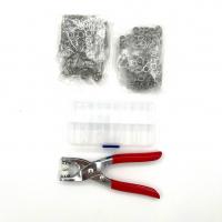 Coffret a oeillet avec pince