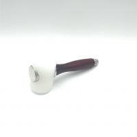 Marteau de maroquinier manche bois