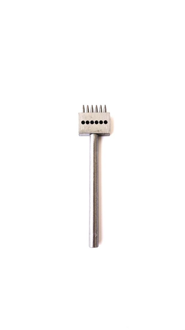 Fdit poinçon à coudre en cuir 2 pièces cuir piquer fer 6mm 4 dents 6 dents  acier blanc cuir broche poinçon miroir polissage cuir - Cdiscount  Beaux-Arts et Loisirs créatifs